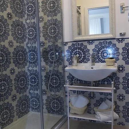 Passion Nocleg ze śniadaniem 4*