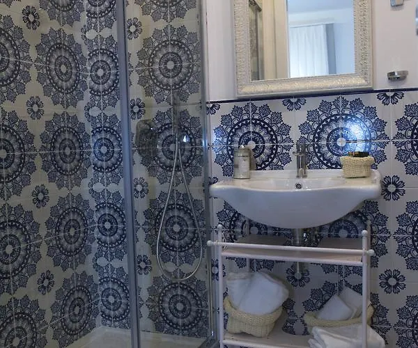 Passion לינה וארוחת בוקר 4*